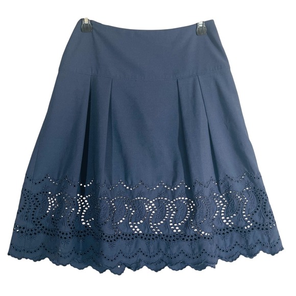 Ann Taylor Dresses & Skirts - Ann Taylor Skirt Womens 6P Navy Blue Eyelet Hem Pleated Knee Length Career